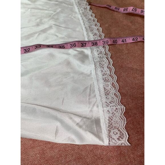 Vintage Lace Slip - Picture 5 of 7